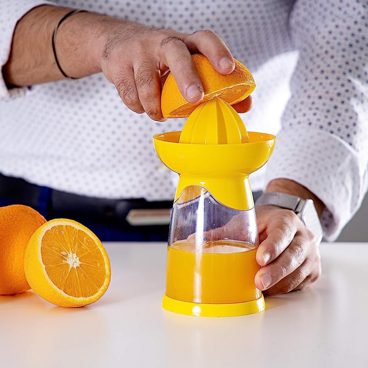 Lemon Squeezer With Sprayer, Multi-Colour