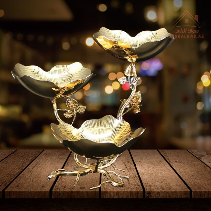حامل حلويات تقديم فاخر 3 طبقات بتصميم زهور | متوفر باللون الذهبي والفضي | مثالي للفاكهة، التمور، الحلويات، الشوكولاتة وغيرها