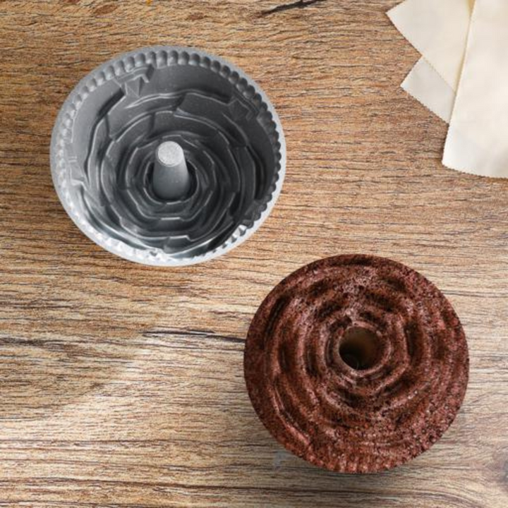 Rose Cake Mould - Aluminium - Non-Stick Coating 24Cm