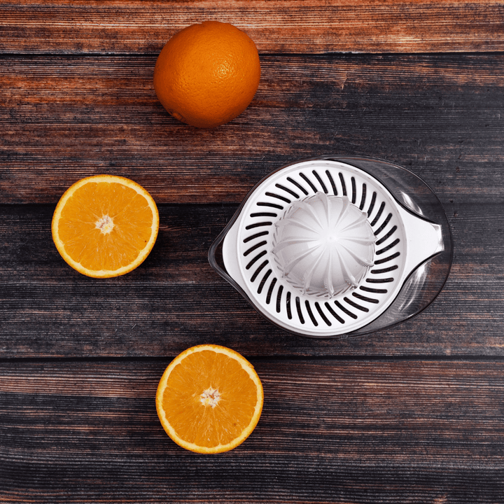 Citrus Manual Juicer - Healthy & Easy to Use - Clean Citrus Juicer 625ML - Souk Al RasKitchen Accessories