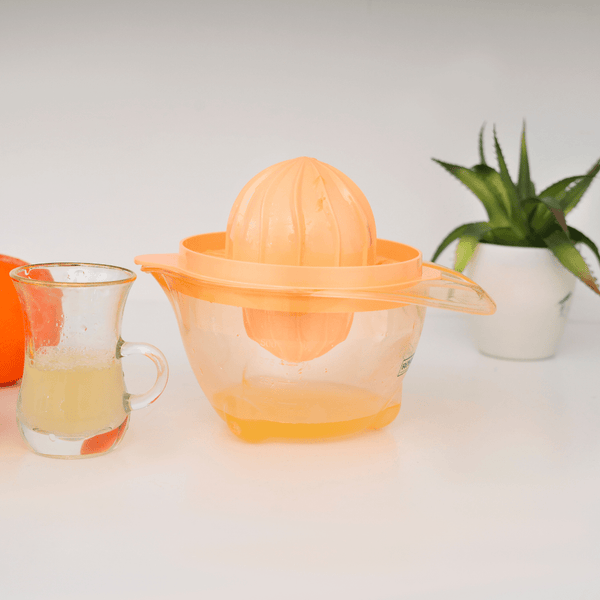 Citrus Manual Juicer - Healthy & Easy to Use - Clean Citrus Juicer 625ML - Souk Al RasKitchen Accessories