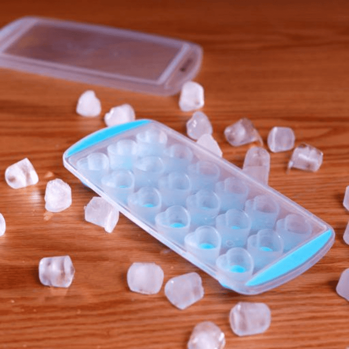 Ice Tray With Lid - 18 Cubes Ice Blue Tray - Souk Al RasKitchen Accessories