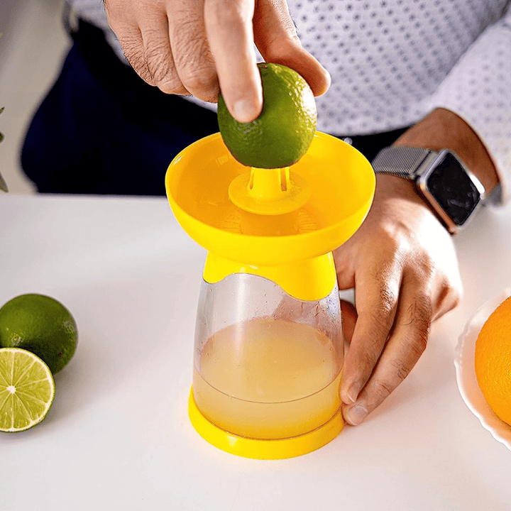 Lemon Squeezer With Sprayer, Multi - Colour - Souk Al RasKitchen Accessories