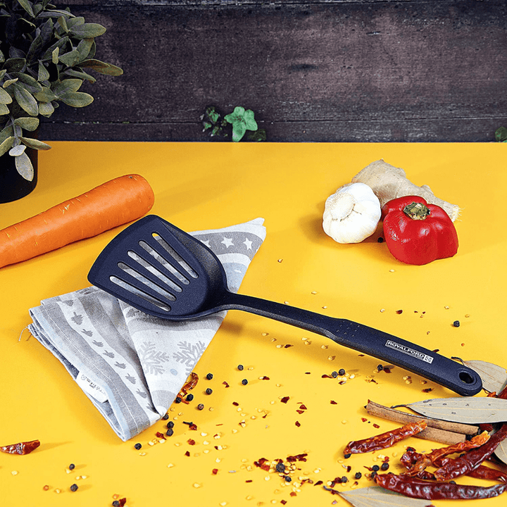 Nylon Slotted Turner – Serving Spatula – Kitchen Cooking Cutlery - Souk Al RasSpatulas Whisks & Turning Spoons