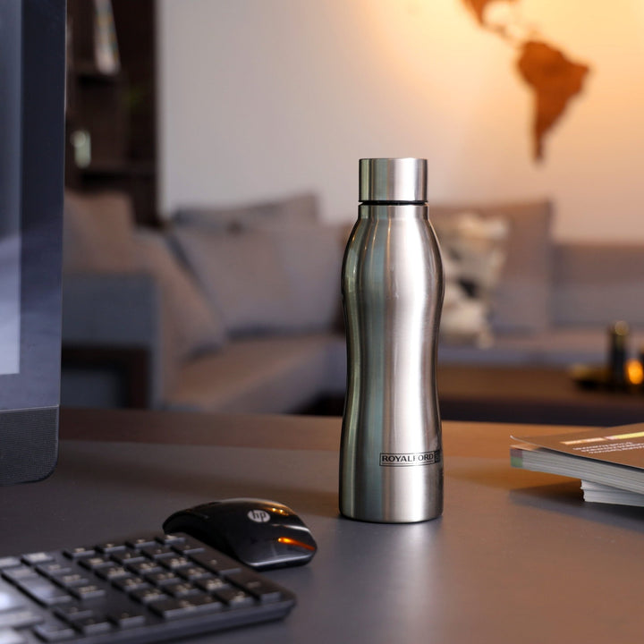 Stainless Steel Sports Bottle - Silver 750ml - Souk Al RasDrinkware