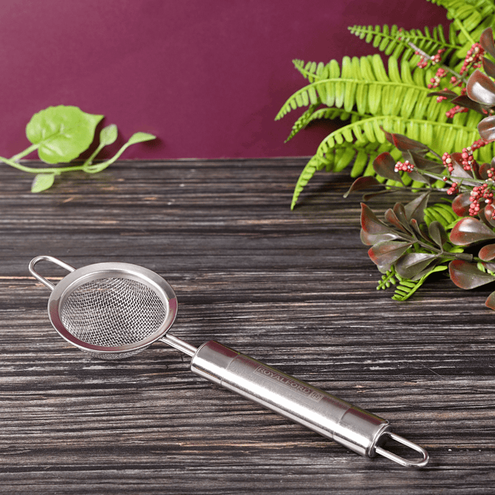 Stainless Steel Tea Strainer 10.3 Cm - Premium Fine Mesh Tea Strainer - Souk Al RasColanders Strainers & Splatter Screen