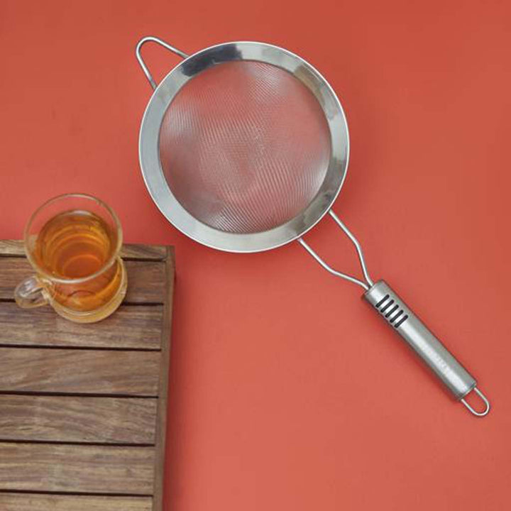 15cm Stainless Steel Tea & Cocktail Strainer | Ideal Sieve for Teas, Cocktails, Flour, Sugar, Spices, Herbs - Souk Al RasKitchen Tools & Utensils