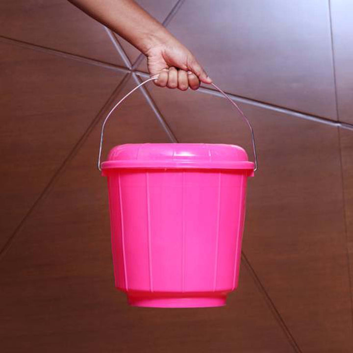 16 - Liter Bucket With Lid - Souk Al RasHome & Garden