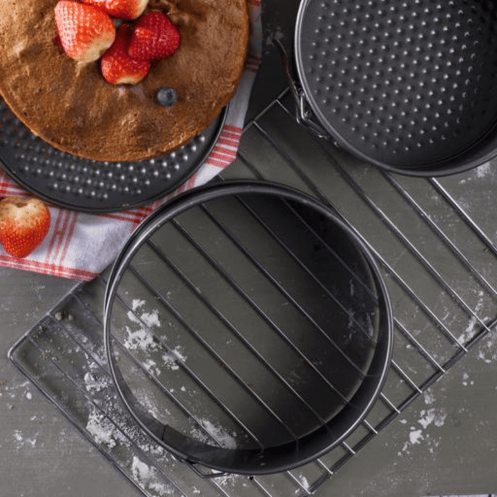 2PCS Non - Stick Springform Cake Pan - Tin with Loose Base - Souk Al RasBakeware