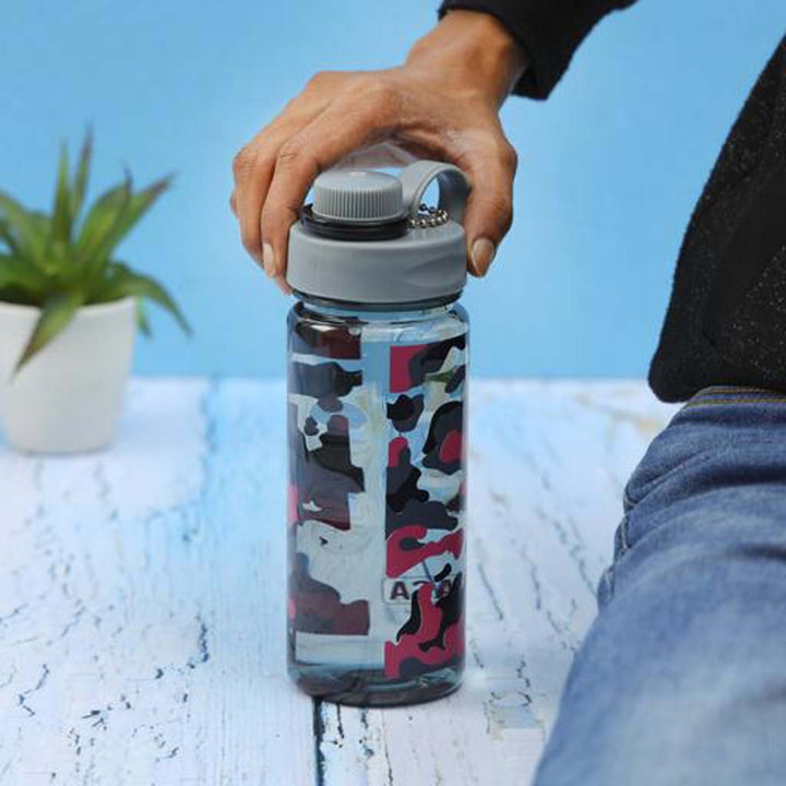 600ml Unbreakable Water Bottle with Food Grade Plastic | Keeps Hot & Cold Drinks | Leak - Proof for Teens, Adults, Sports, Fitness, Gym, Cycling, Outdoors, School, & Office - Souk Al RasWater Bottles