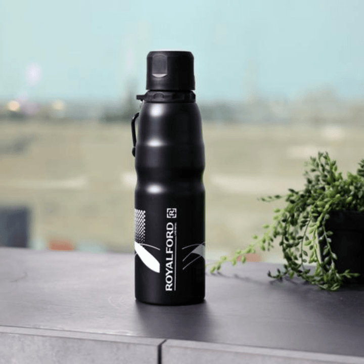 750ml Black Stainless Steel Sports Bottle - Souk Al RasDrinkware