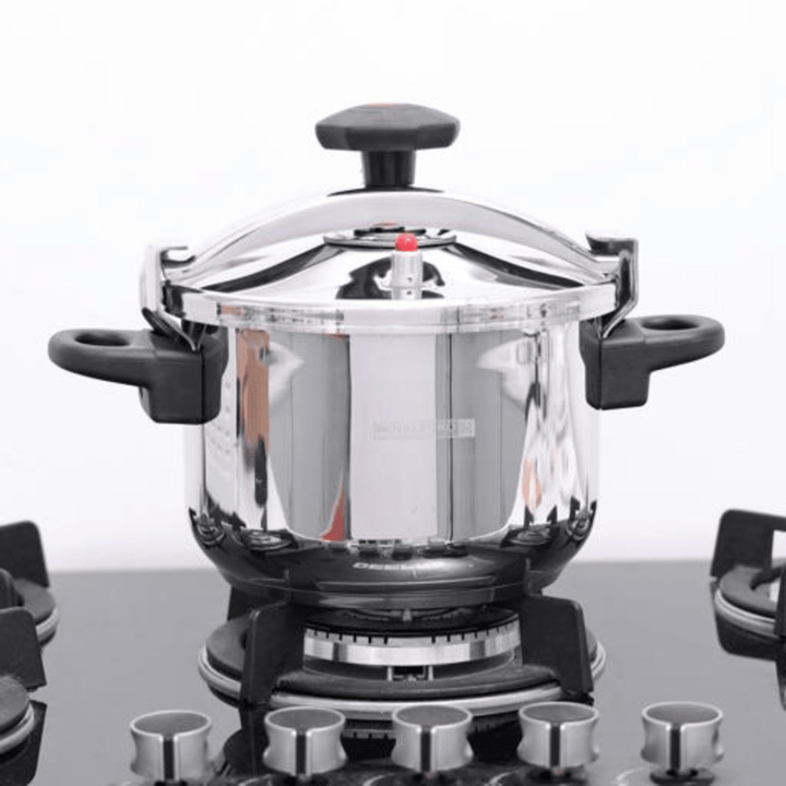 7Liter Stainless Steel Pressure Cooker, Home Kitchen Pressure Cooker 24 CM - Souk Al RasPressure Cookers & Canners