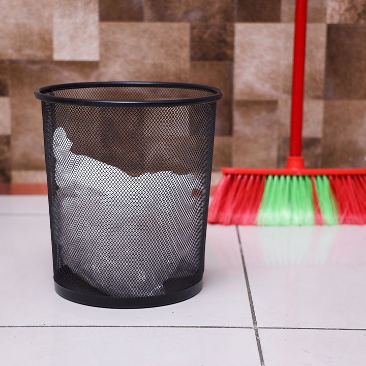 Lightweight Circular Mesh Dustbin