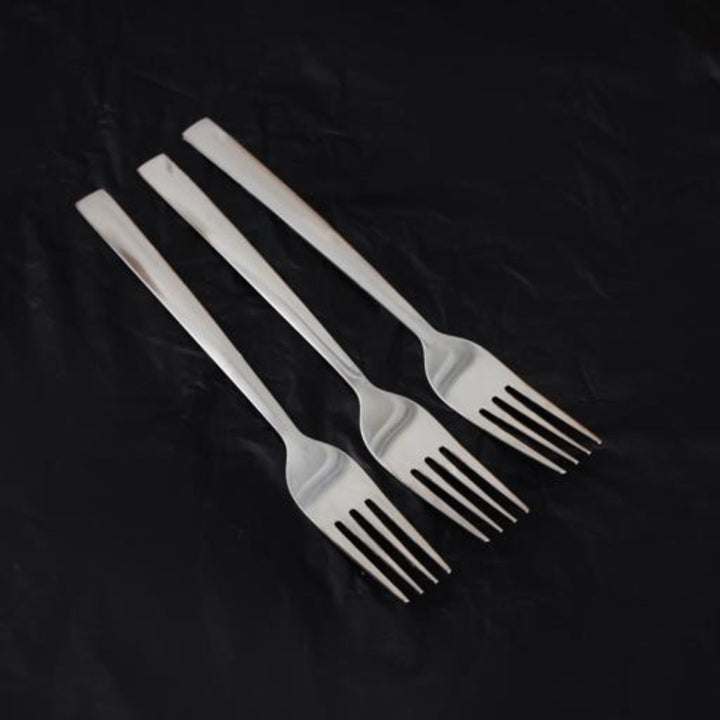 DELCASA 3-Piece Set of Stainless Steel Dinner Forks with Designed Handles - Perfect for Salad and Dessert