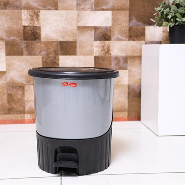 DELCASA Hands-Free Pedal Garbage Can - 12L