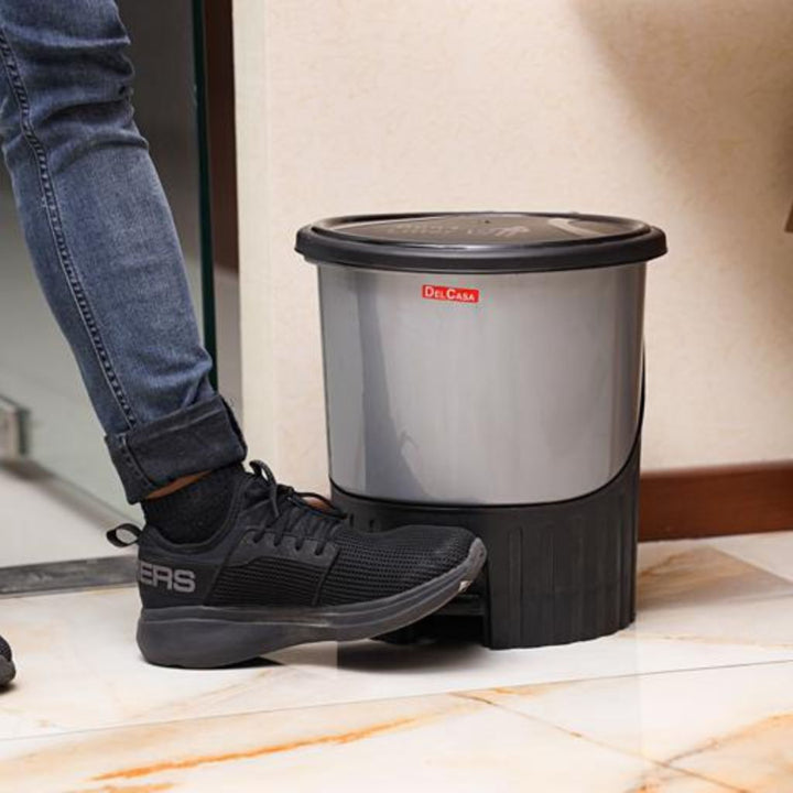 DELCASA Hands-Free Pedal Garbage Can - 12L