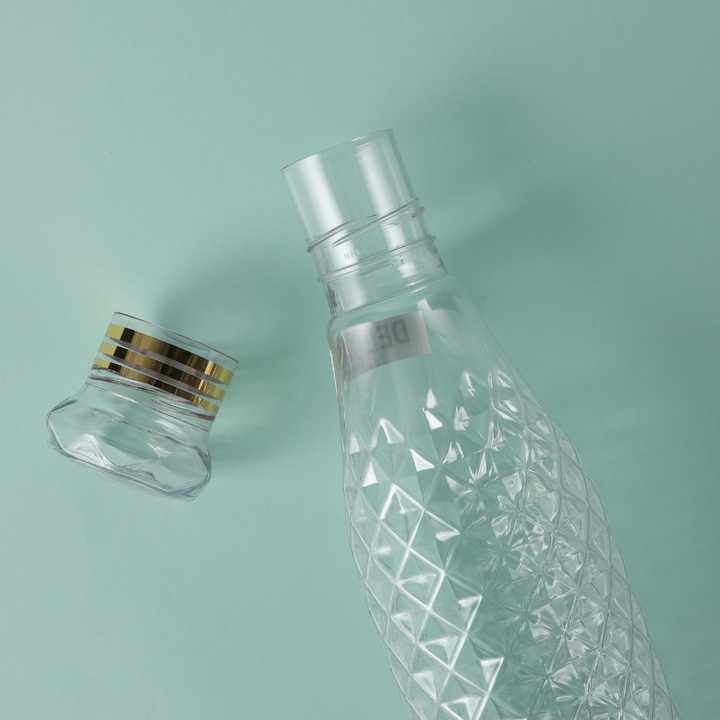 Pet Bottle with Diamond Cap, BPA-Free, Leak-Resistant, and Portable 