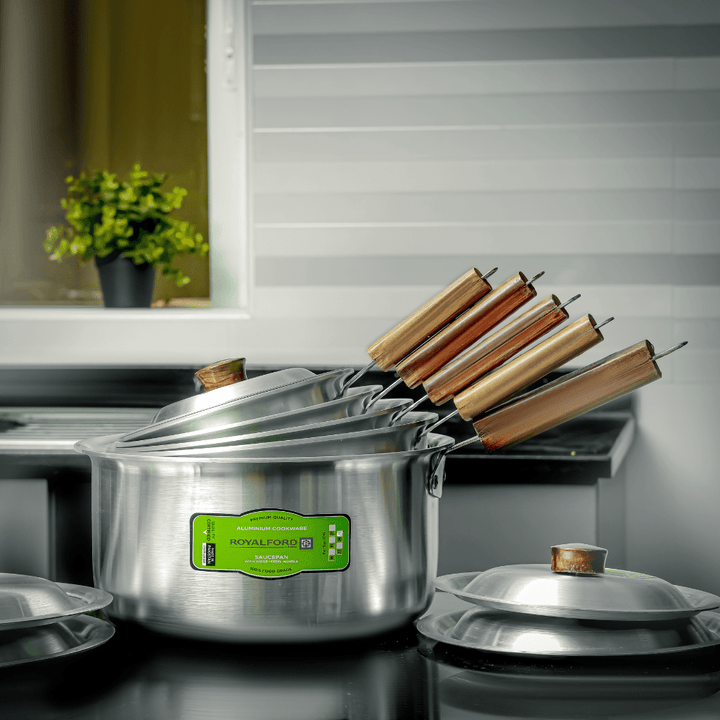 Aluminium Saucepan Set with Wooden Handle 10Pcs (16cm, 19cm, 21cm, 23cm, 26cm) - Souk Al RasCookware Sets