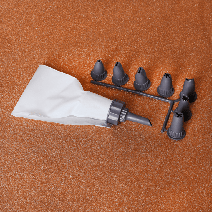 Cake Decorating Icing Bag with Nozzles, Cake Decorating Supplies Kit - Souk Al RasDecorating Tools & Accessories