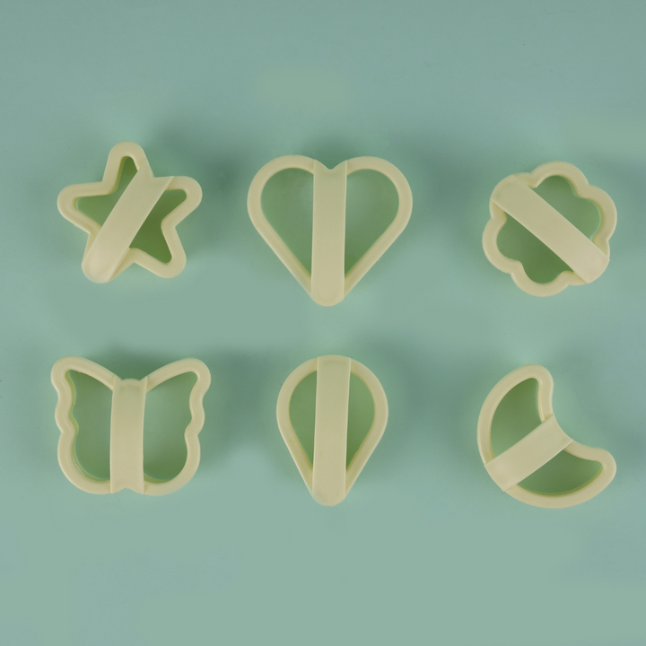 cookie cutters 6 different shaped cookie