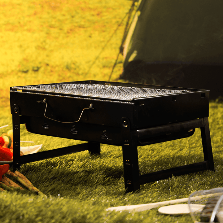 Foldable Barbecue Charcoal Grill Stand with Iron Construction - Souk Al RasBBQ Grills