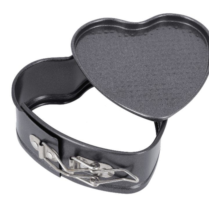 Heart Shape with Button Cake Mould Carbon Steel 12CM - Souk Al RasBakeware