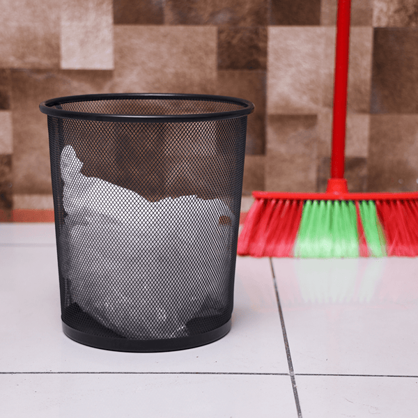 Lightweight Circular Mesh Dustbin - Souk Al RasKitchen Accessories