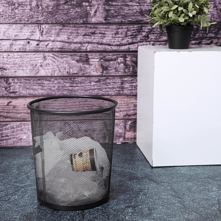 Lightweight Circular Mesh Dustbin - Souk Al RasKitchen Accessories