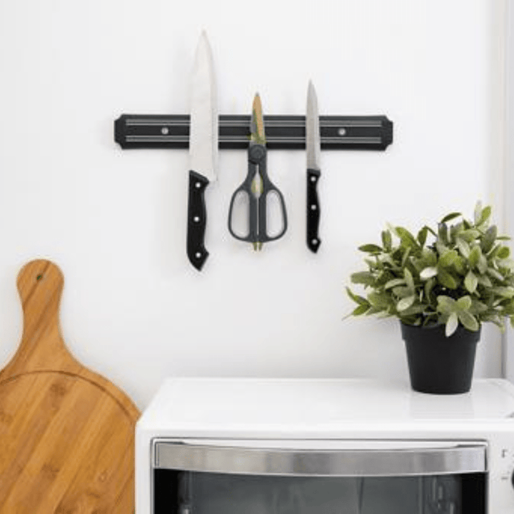 Magnetic Knife Holder - Wall - Mounted Knife Rack - Souk Al RasKitchen Accessories