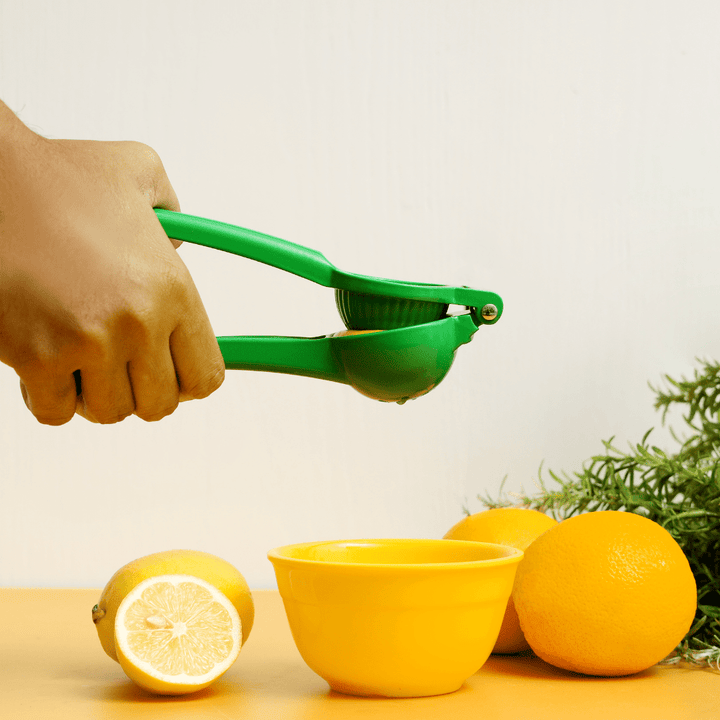 Manual Citrus Lemon Squeezer Aluminium Alloy Material Fruit Juicer - Souk Al RasKitchen Accessories