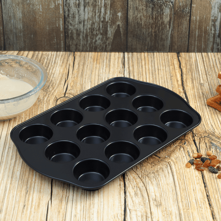 Muffin Pan & Baking Pan Made from Food Grade Material 12 Cups - Souk Al RasBakeware