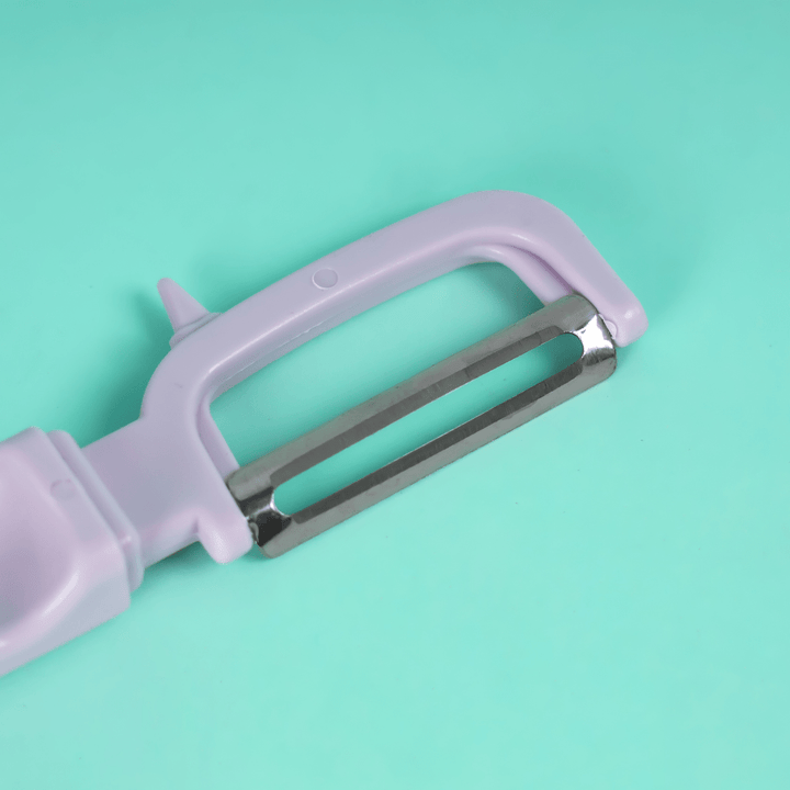 P - shaped peeler made from premium quality - Souk Al RasCooking Utensils