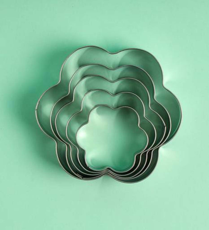 Stainless Steel Flower Shaped Cookie Cutters | Sharp Bottom Edge | Food Grade | Durable & Lightweight 5pcs - Souk Al RasKitchen Tools & Utensils