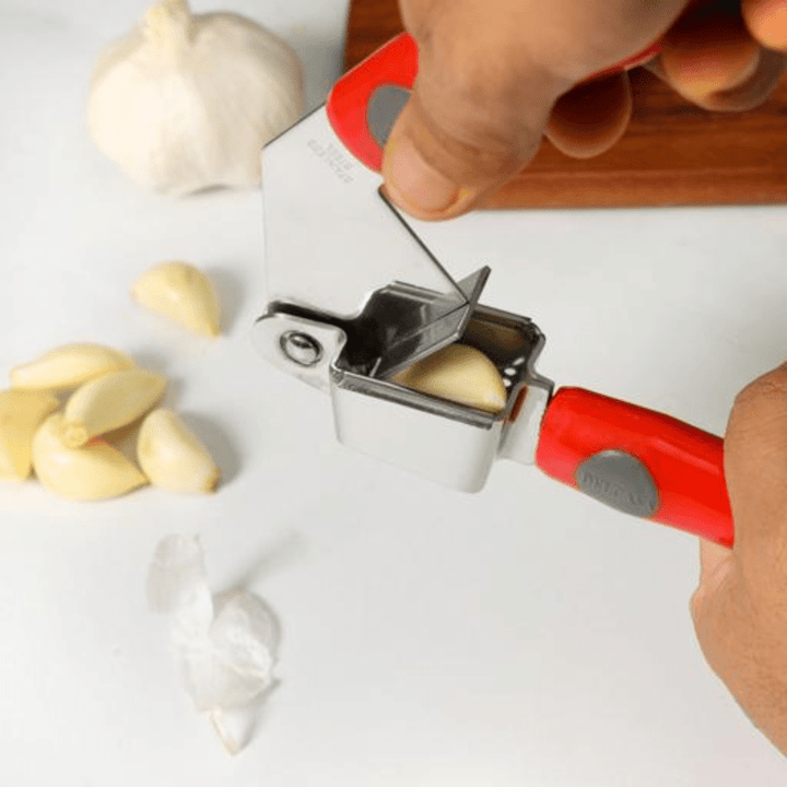 Stainless Steel Garlic Crusher With PP Handle - Effortlessly Crush - Souk Al RasUtensil & Flatware Trays