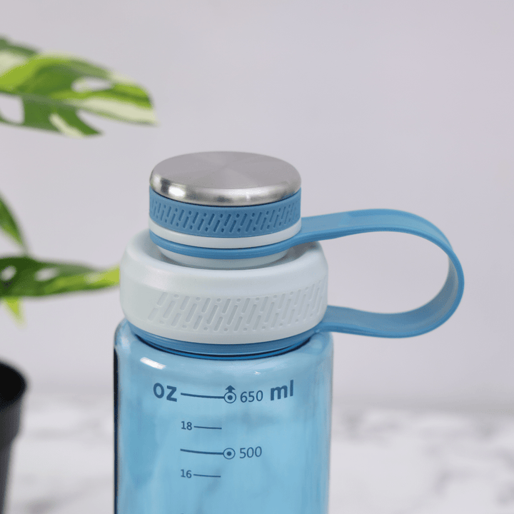 Water Bottle, Sleek and stylish 640ML - Souk Al RasWater Bottles
